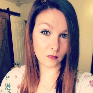 Meet your Posher, Lacey